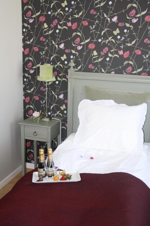 Stiftsgarden Konferens & Hotell เชลเลฟเตโอ ห้อง รูปภาพ